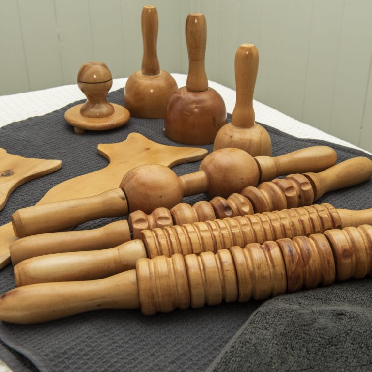 Accessoires en bois d'une maderotherapie